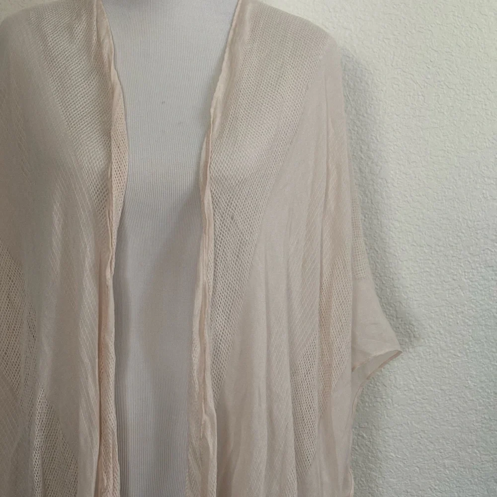 Sonoma Kimono Wrap O/S White Swan Mesh Knit Handkerchief Hem WSN21LP11